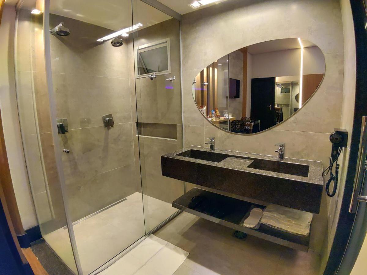 Motel Dallas ベロ・オリゾンテ エクステリア 写真