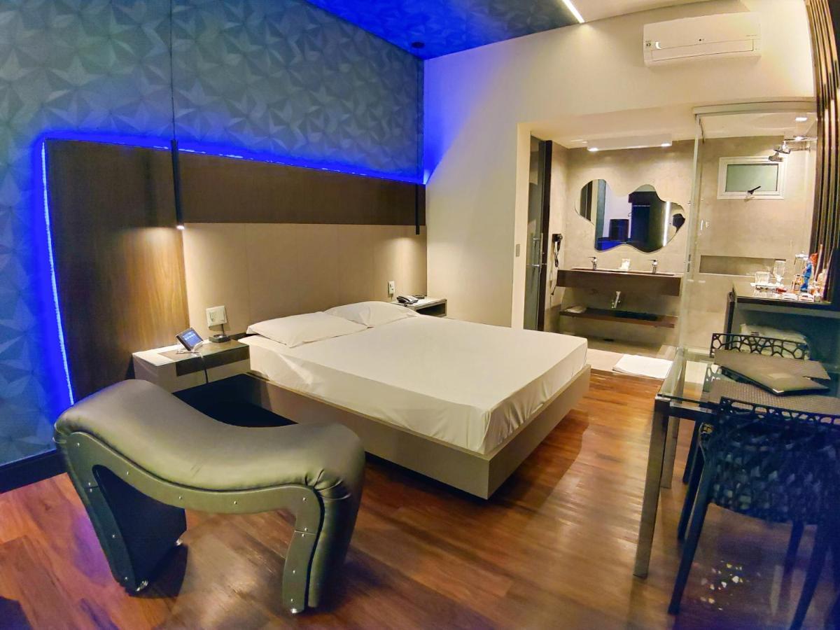 Motel Dallas ベロ・オリゾンテ エクステリア 写真